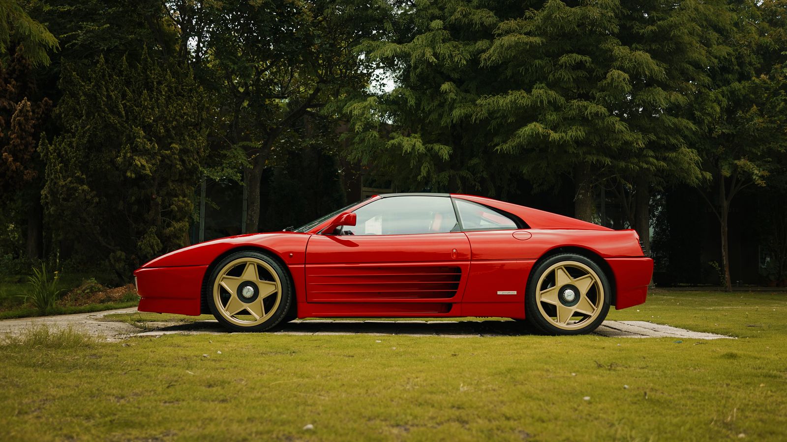 Ferrari 348 GTS on Jaeges RF wheels