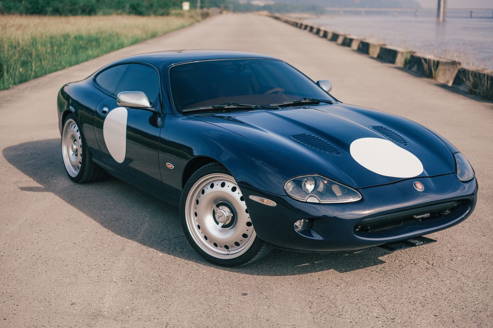 Jaguar XKR Project 7 on Jaeges RJ wheels