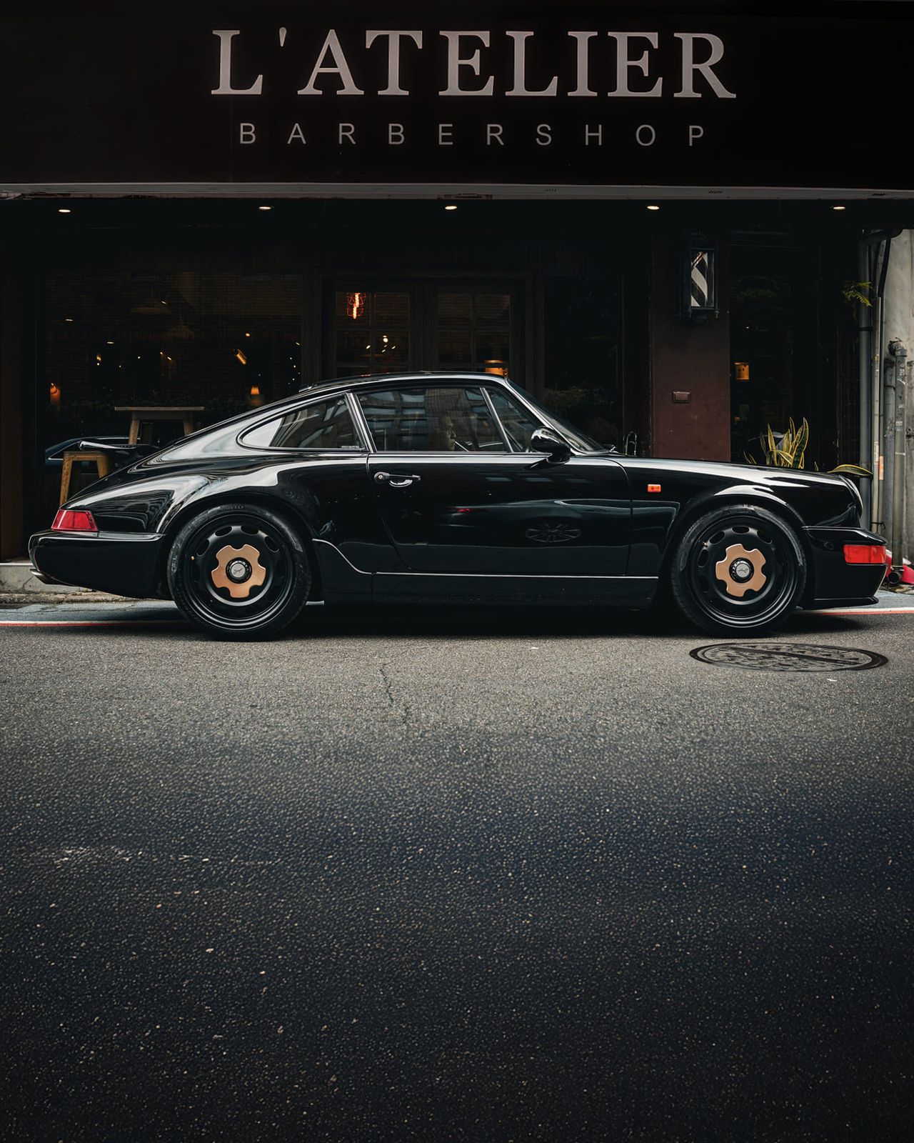 Porsche 964 Carrera 4 on Jaeges RP wheels