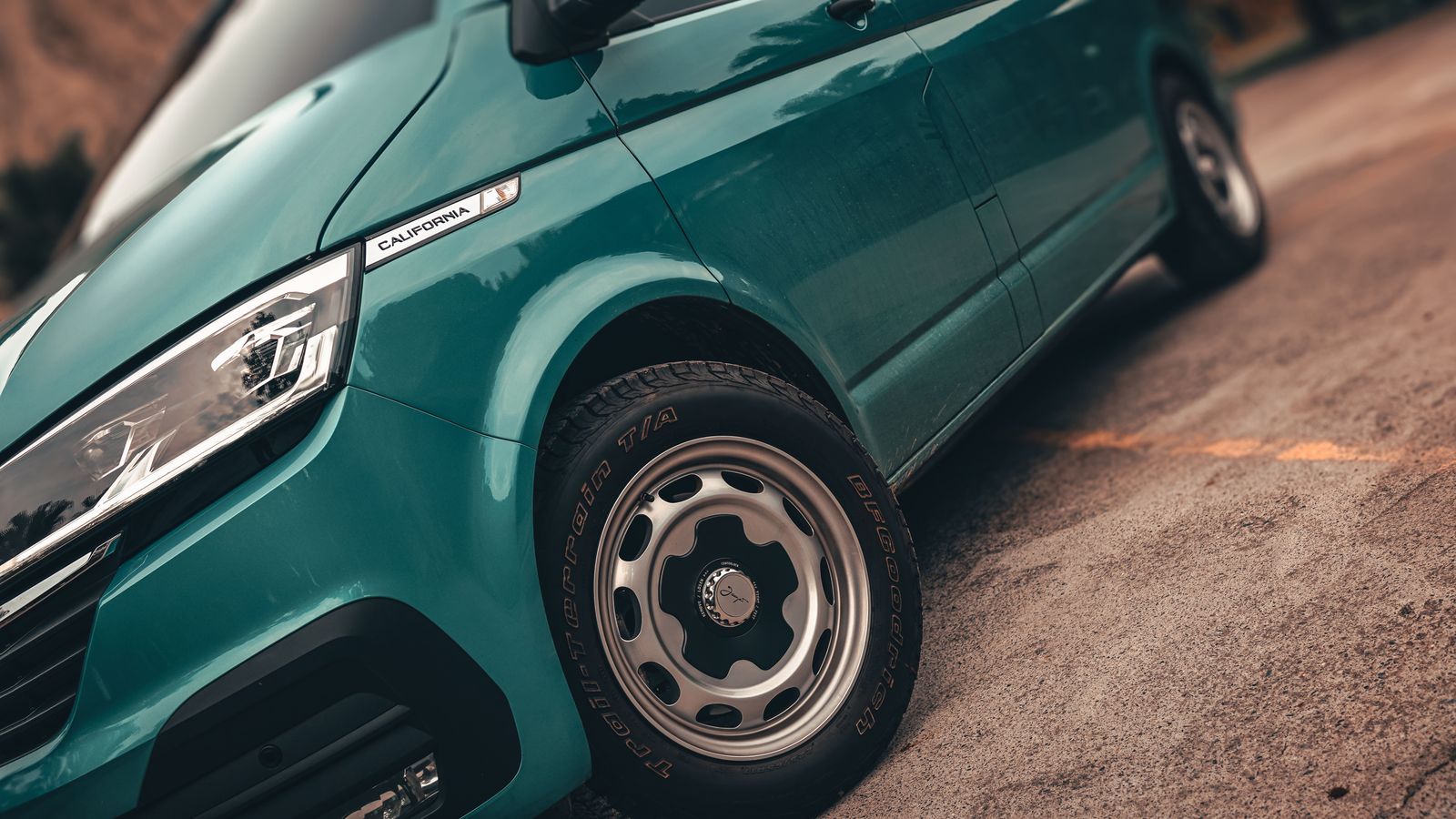 Volkswagen T6.1 California on Jaeges RP wheels